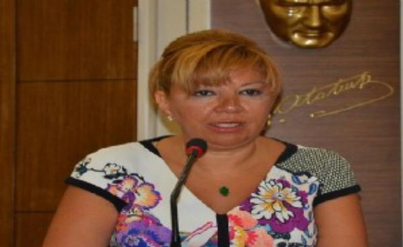 Ekonomide 'cari açık kamburu' vurgusu